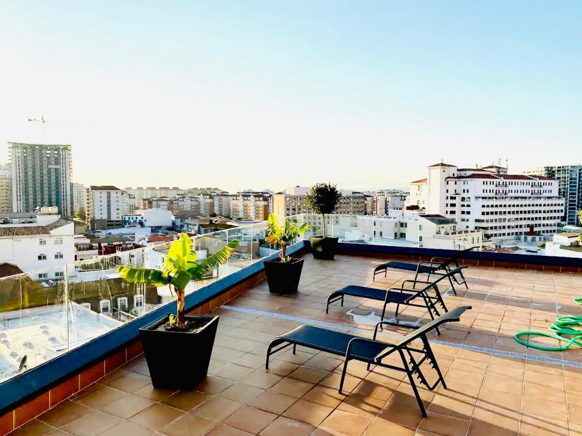 Gibraltar Central Suites Exterior foto