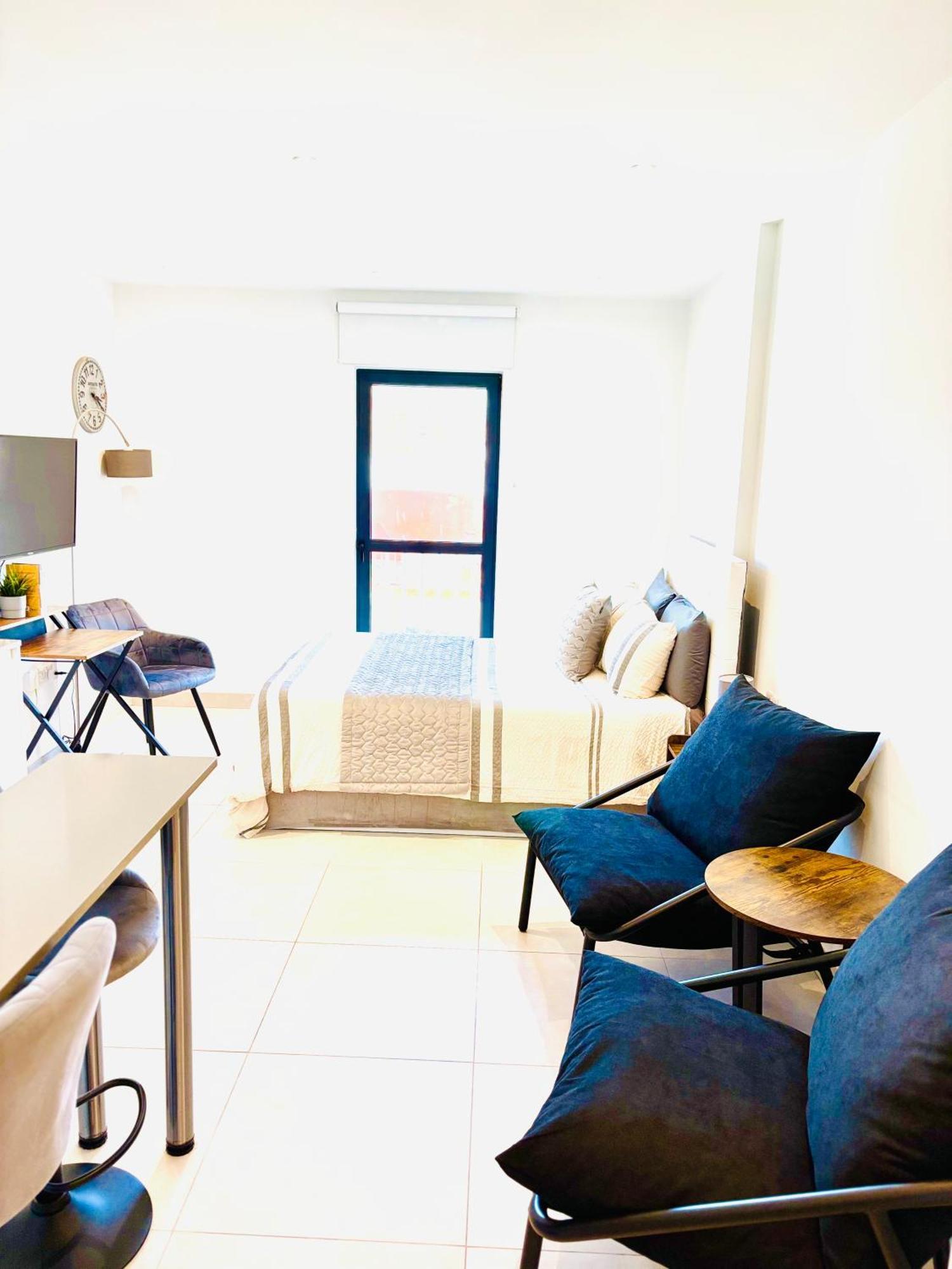 Gibraltar Central Suites Exterior foto